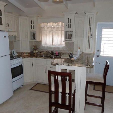 Hopeville Apartments Крайст Чърч Екстериор снимка